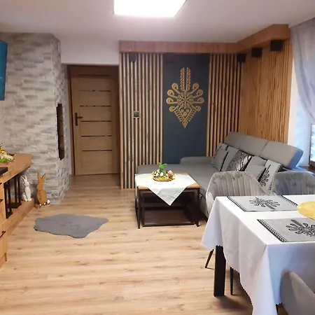 Tatravika Z Basenem I Widokiem *